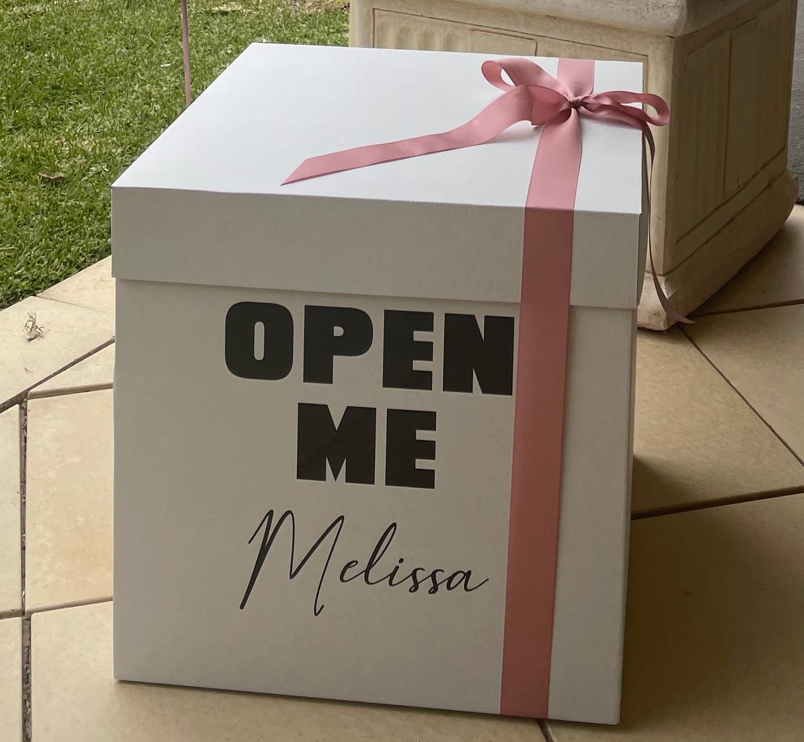 Box'd lid with clear balloon
